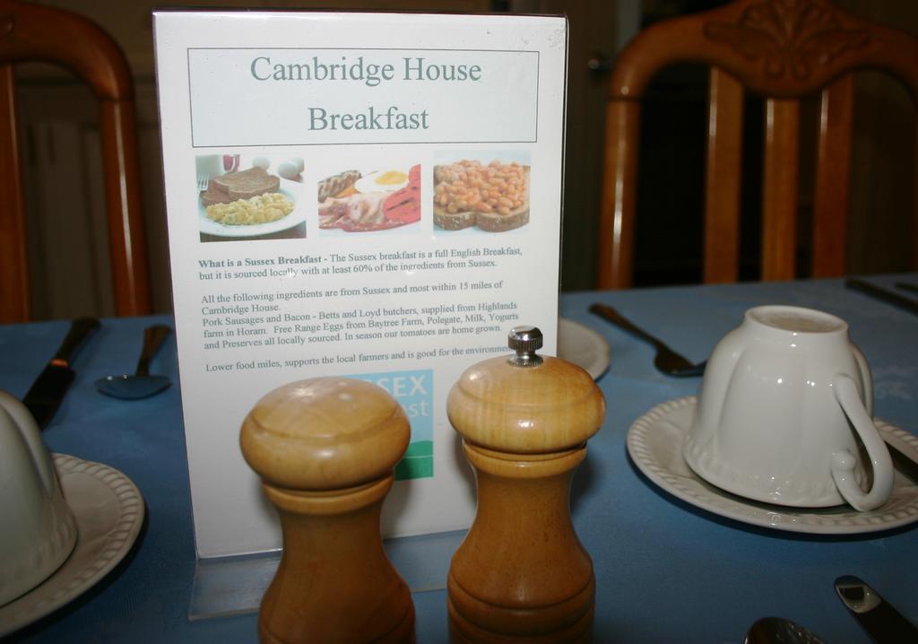 Cambridge House Guest House イーストボーン エクステリア 写真